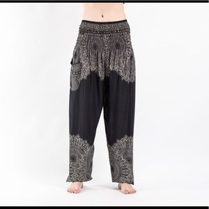 Floral Mandalas Women's Harem Pants in Black (NWOT)